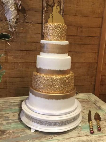 Alyssa & Blake Odneal Wedding Cake