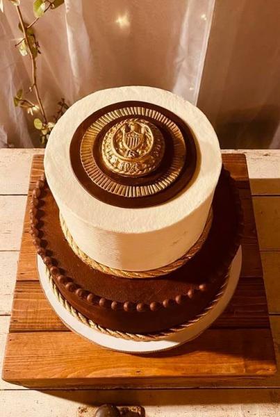 Heger Groom's Cake